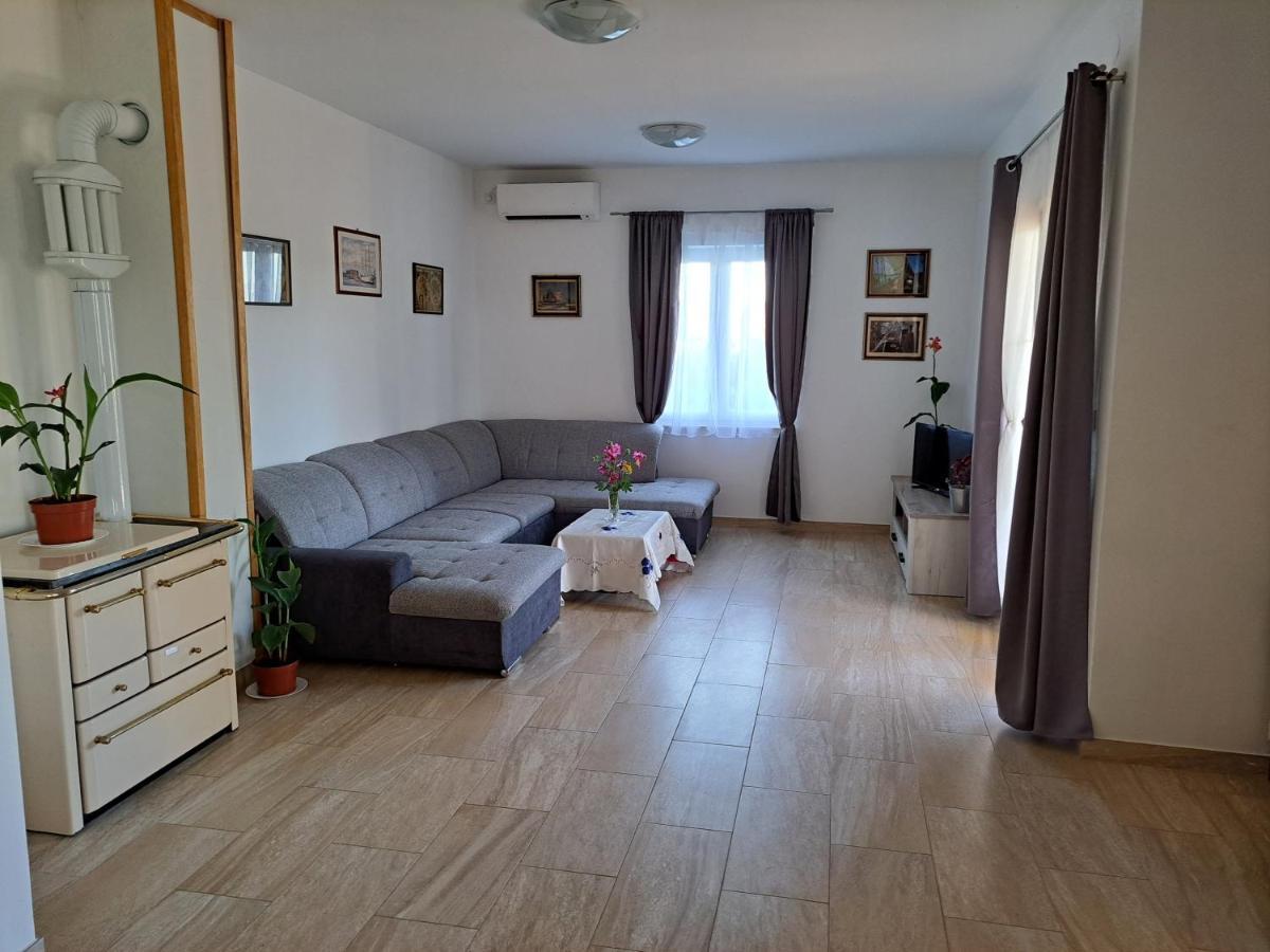 Apartments Marella Skradin Buitenkant foto